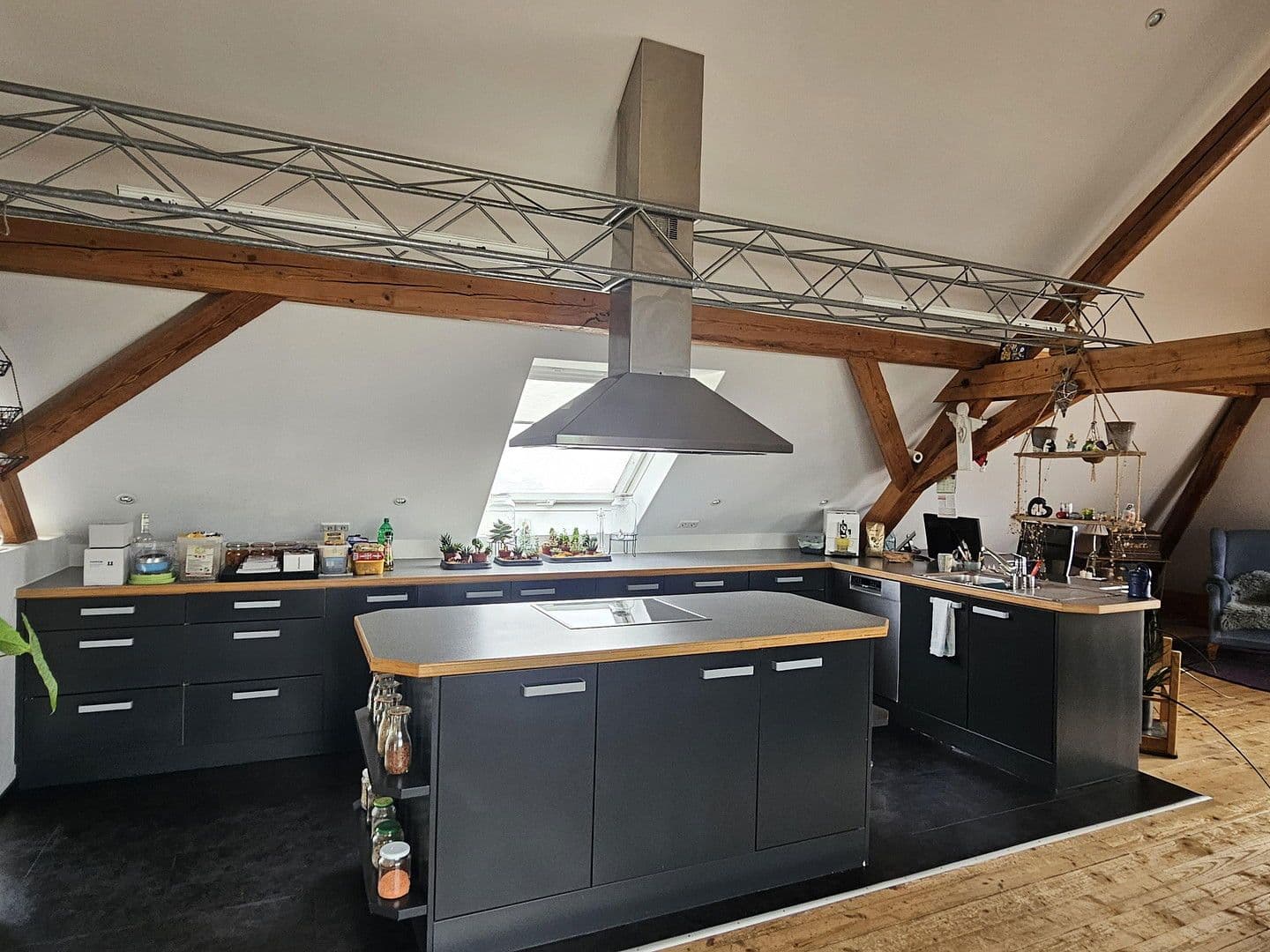 Pronájem bytu 3+1 120 m², Müllergasse 1, Geislingen, Bádensko-Württembersko Pronájem bytu 3+1 120 m², Müllergasse 1, Geislingen, Bádensko-Württembersko