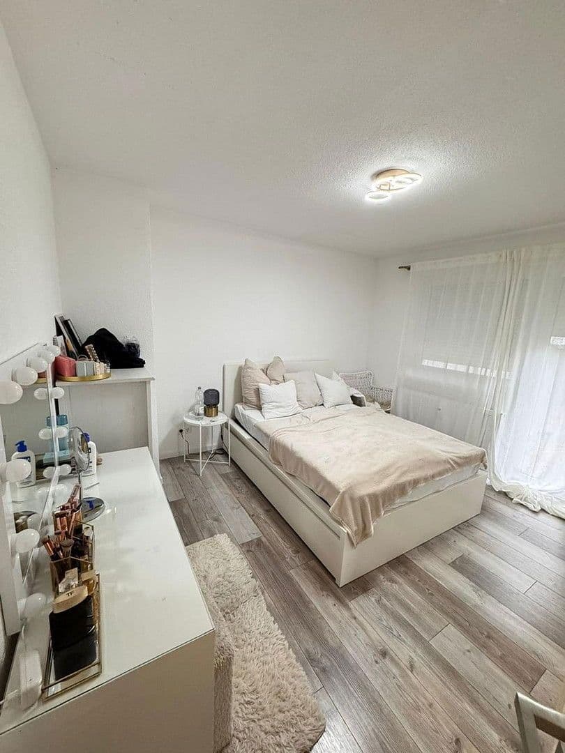 Pronájem bytu 2+1 47 m², Blücherstraße 20, Pforzheim, Bádensko-Württembersko Pronájem bytu 2+1 47 m², Blücherstraße 20, Pforzheim, Bádensko-Württembersko