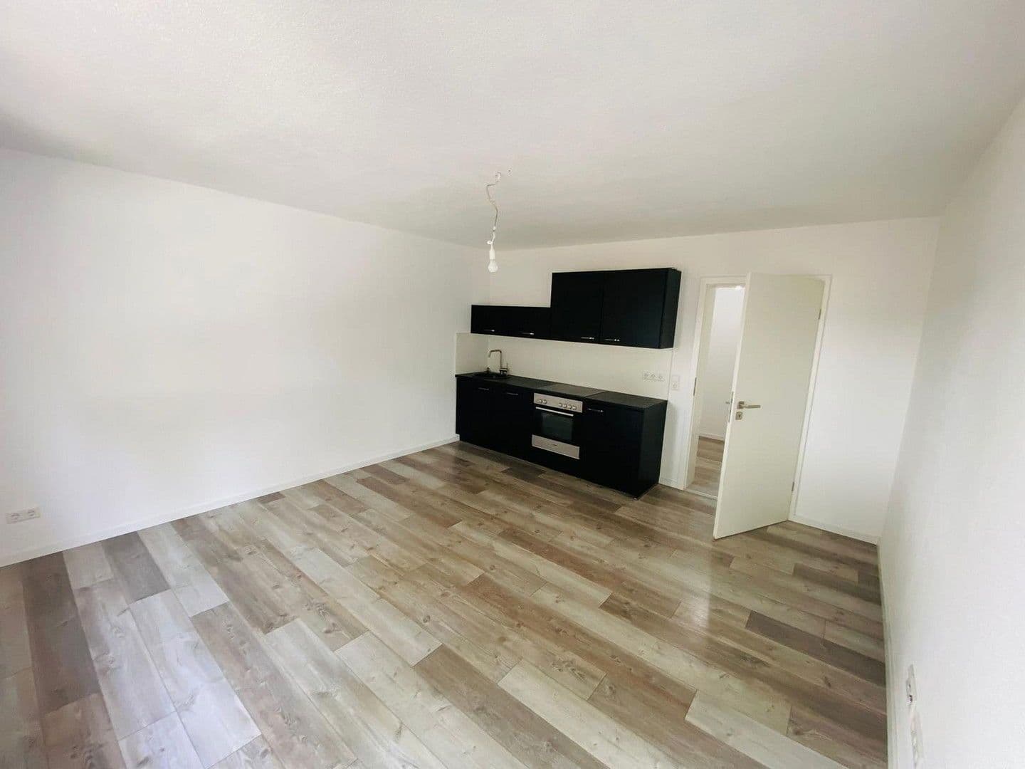 Pronájem bytu 2+1 47 m², Blücherstraße 20, Pforzheim, Bádensko-Württembersko Pronájem bytu 2+1 47 m², Blücherstraße 20, Pforzheim, Bádensko-Württembersko