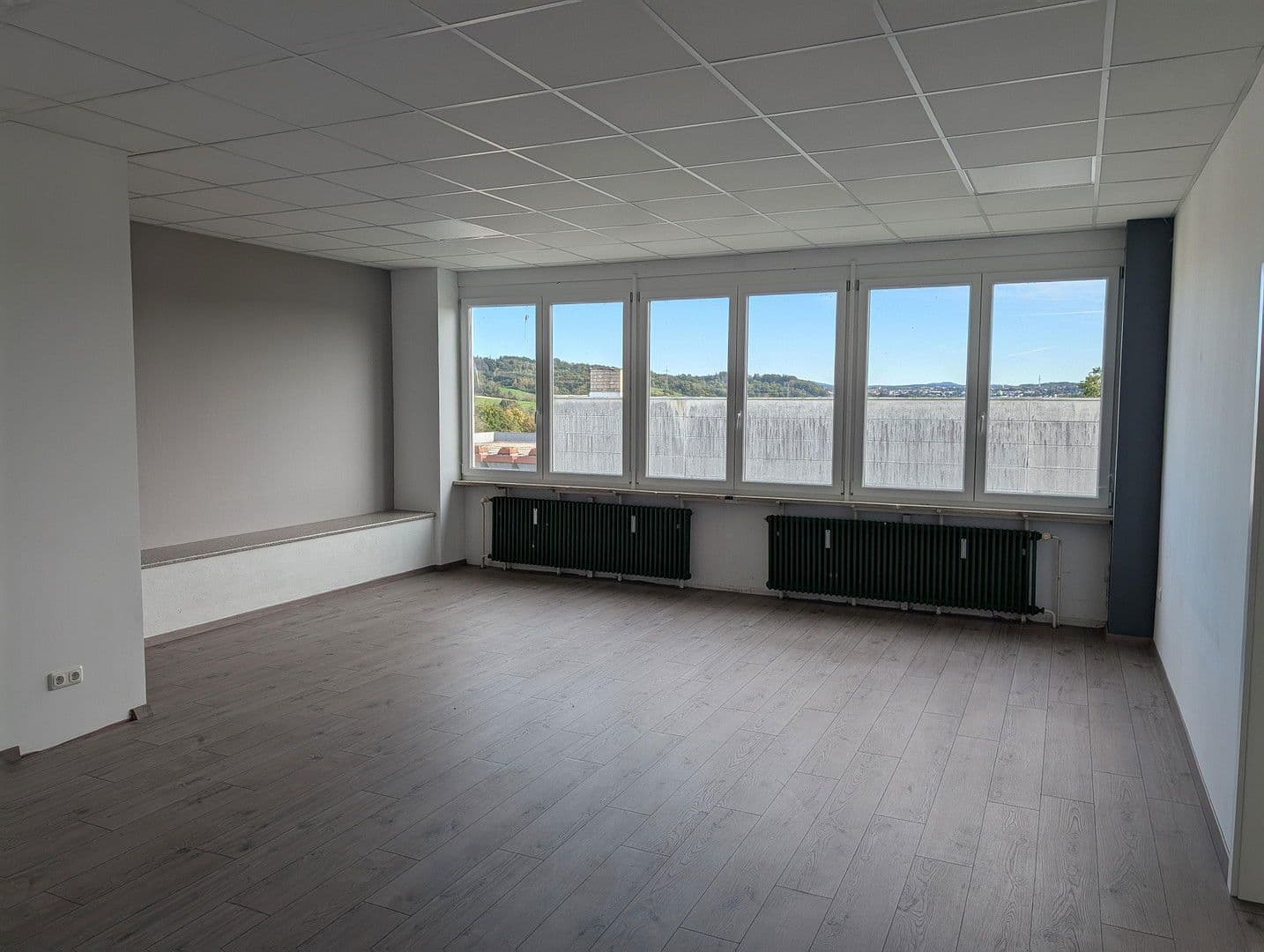 Pronájem kanceláře 460 m², Winzerleite 4, Passau, Bavorsko Pronájem kanceláře 460 m², Winzerleite 4, Passau, Bavorsko