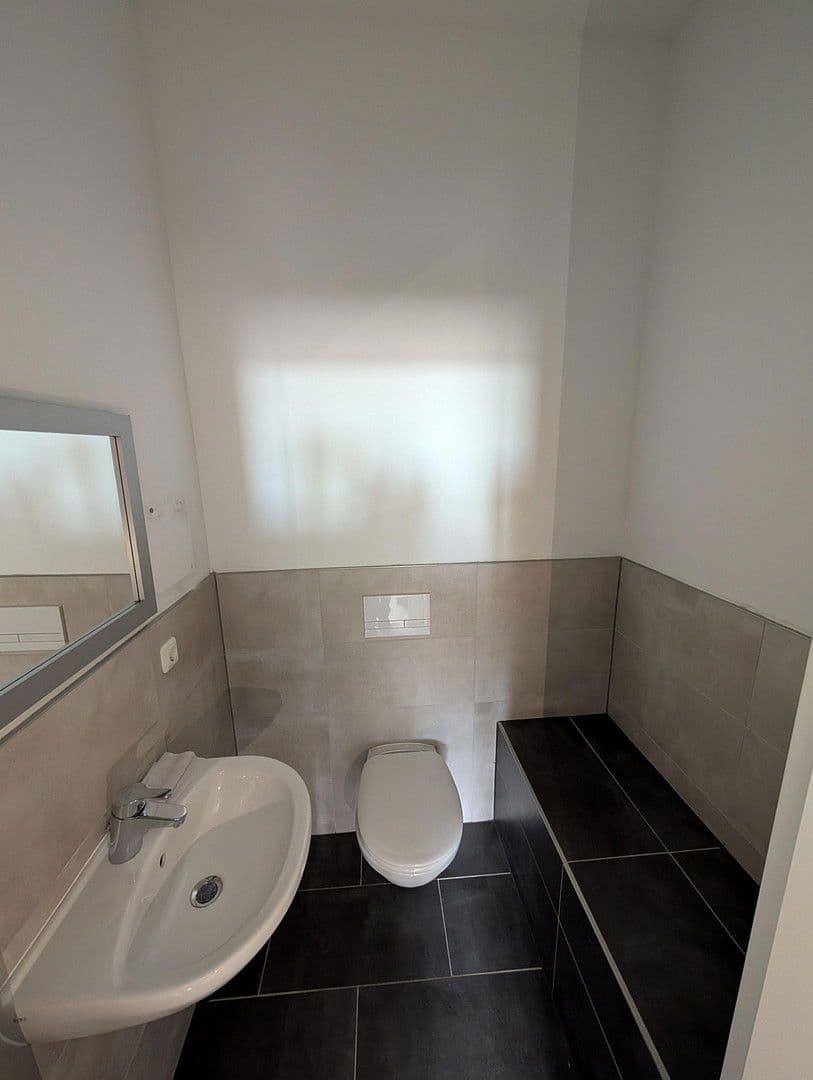 Pronájem kanceláře 460 m², Winzerleite 4, Passau, Bavorsko Pronájem kanceláře 460 m², Winzerleite 4, Passau, Bavorsko