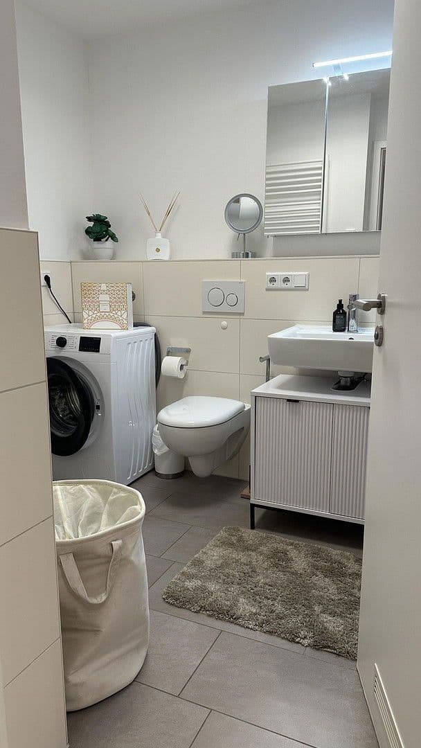 Pronájem bytu 2+1 64 m², München, Bavorsko Pronájem bytu 2+1 64 m², München, Bavorsko