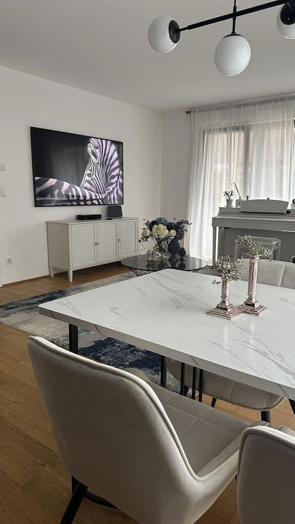 Pronájem bytu 2+1 64 m², München, Bavorsko Pronájem bytu 2+1 64 m², München, Bavorsko