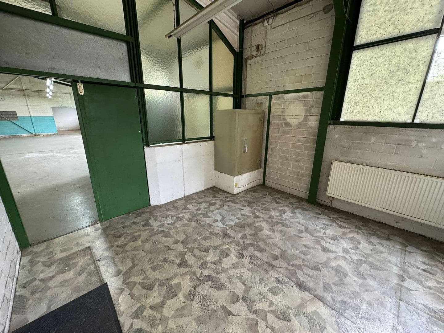 Pronájem nebytového prostoru 750 m², Solingen, Severní Porýní-Vestfálsko Pronájem nebytového prostoru 750 m², Solingen, Severní Porýní-Vestfálsko