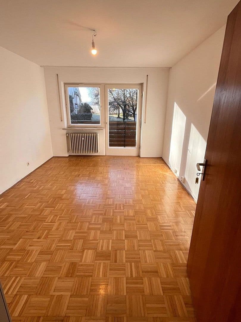 Prodej domu 115 m², pozemek 327 m², Kirchseeoner Weg 49, Eglharting, Bavorsko Prodej domu 115 m², pozemek 327 m², Kirchseeoner Weg 49, Eglharting, Bavorsko