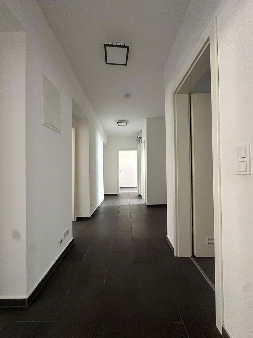 Prodej bytu 4+1 100 m², Wölckernstr. 18, Nürnberg, Bavorsko Prodej bytu 4+1 100 m², Wölckernstr. 18, Nürnberg, Bavorsko