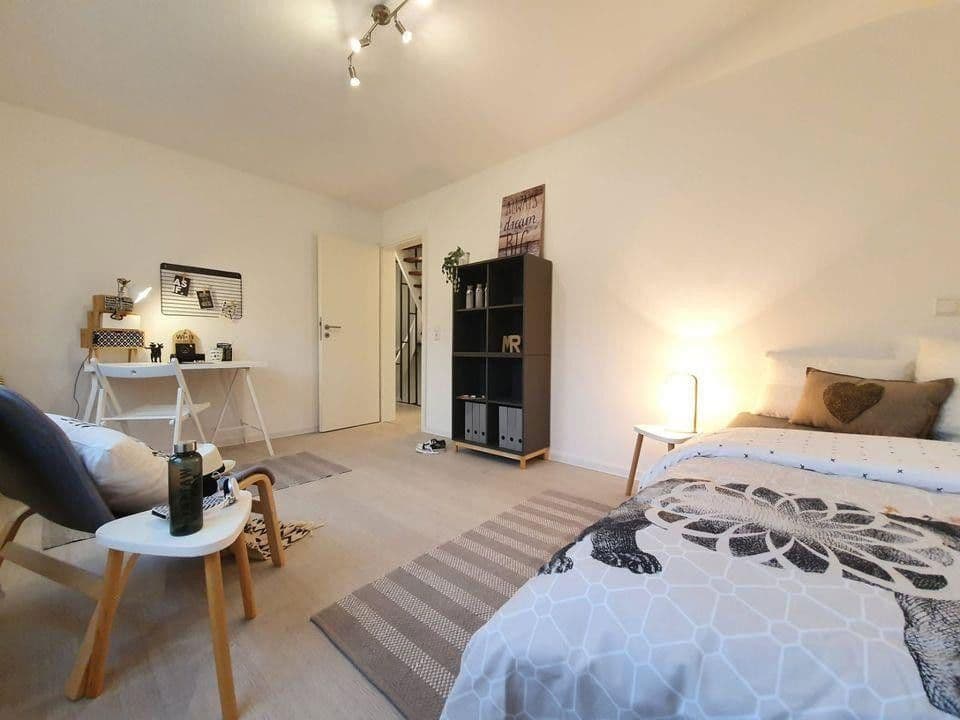 Prodej domu 123 m², pozemek 343 m², Rheine, Severní Porýní-Vestfálsko Prodej domu 123 m², pozemek 343 m², Rheine, Severní Porýní-Vestfálsko