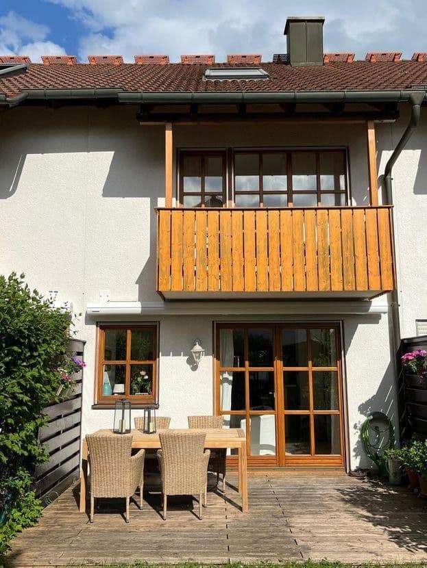 Pronájem domu 110 m², pozemek 175 m², Eichenau, Bavorsko Pronájem domu 110 m², pozemek 175 m², Eichenau, Bavorsko