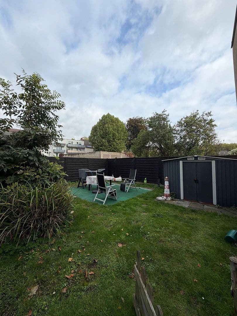 Pronájem domu 65 m², pozemek 107 m², Katharinenstraße 73, Oberhausen, Severní Porýní-Vestfálsko Pronájem domu 65 m², pozemek 107 m², Katharinenstraße 73, Oberhausen, Severní Porýní-Vestfálsko