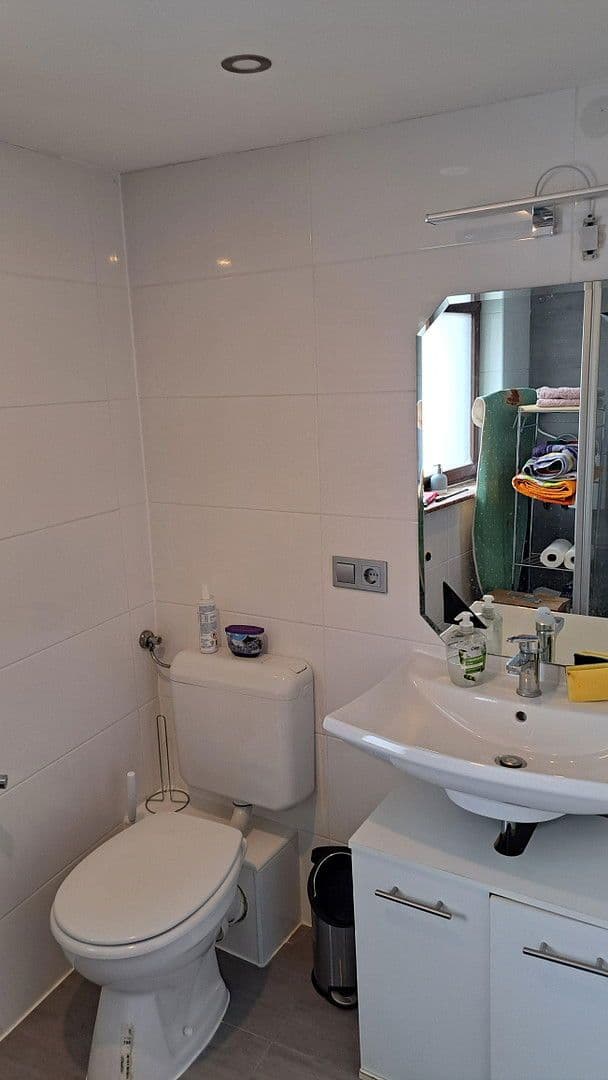 Pronájem bytu 2+1 65 m², Darmstädter Str 39, Bickenbach, Hessen Pronájem bytu 2+1 65 m², Darmstädter Str 39, Bickenbach, Hessen