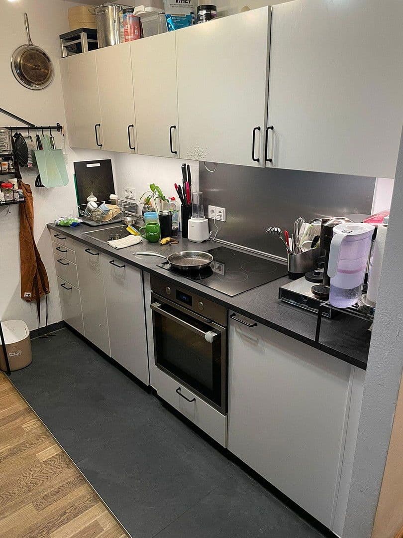 Pronájem bytu 2+1 54 m², Königsberger Strasse 30, Frankfurt, Hessen Pronájem bytu 2+1 54 m², Königsberger Strasse 30, Frankfurt, Hessen