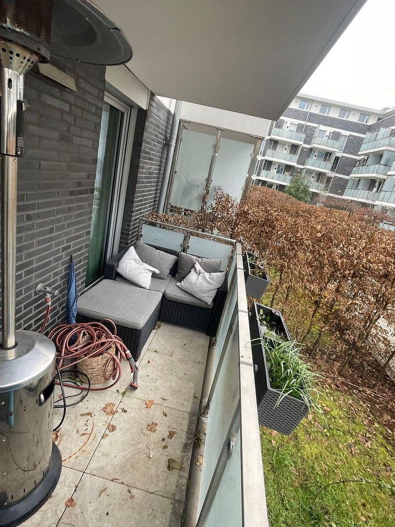 Pronájem bytu 2+1 54 m², Königsberger Strasse 30, Frankfurt, Hessen Pronájem bytu 2+1 54 m², Königsberger Strasse 30, Frankfurt, Hessen