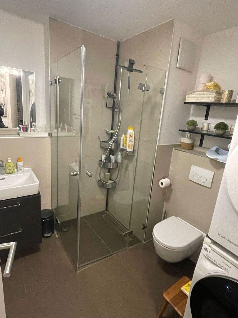 Pronájem bytu 2+1 54 m², Königsberger Strasse 30, Frankfurt, Hessen Pronájem bytu 2+1 54 m², Königsberger Strasse 30, Frankfurt, Hessen