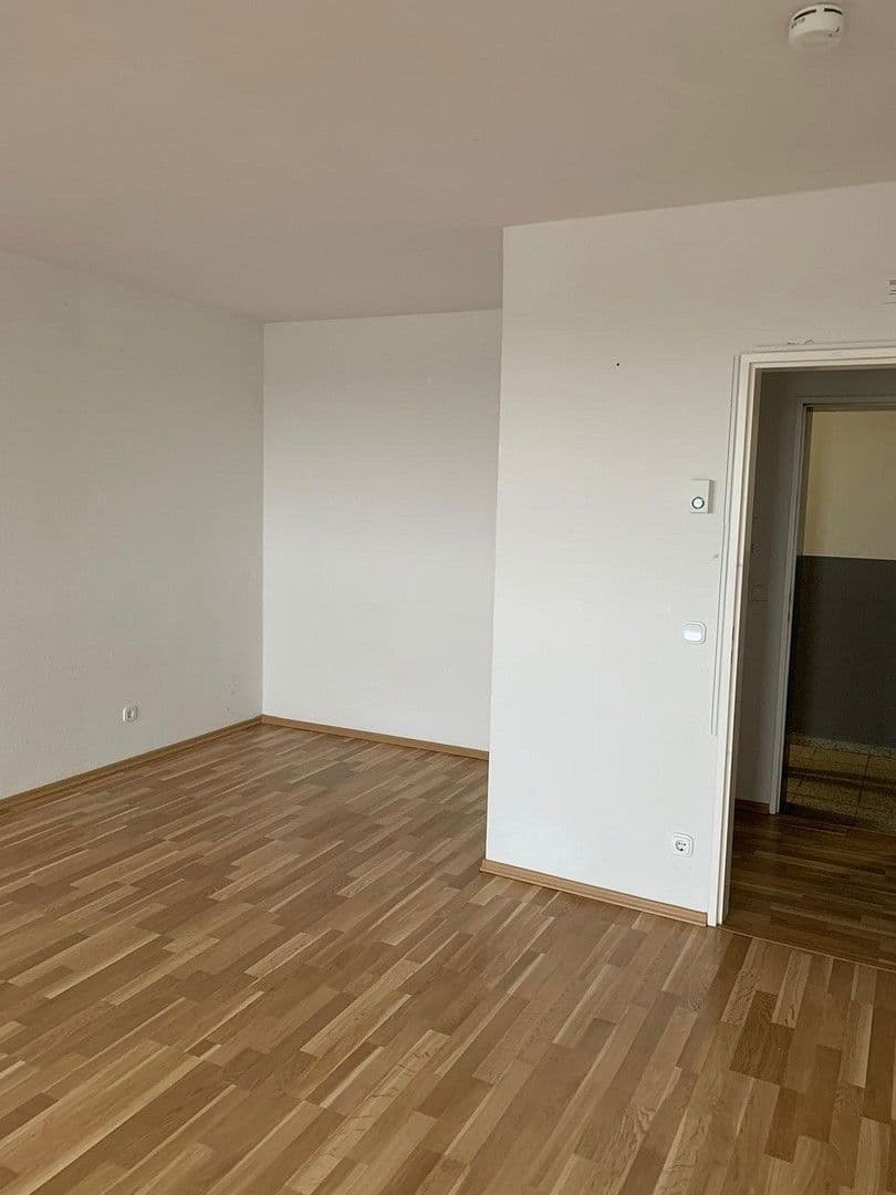 Pronájem bytu 1+1 43 m², Brehmstr. 2, Velbert, Severní Porýní-Vestfálsko Pronájem bytu 1+1 43 m², Brehmstr. 2, Velbert, Severní Porýní-Vestfálsko
