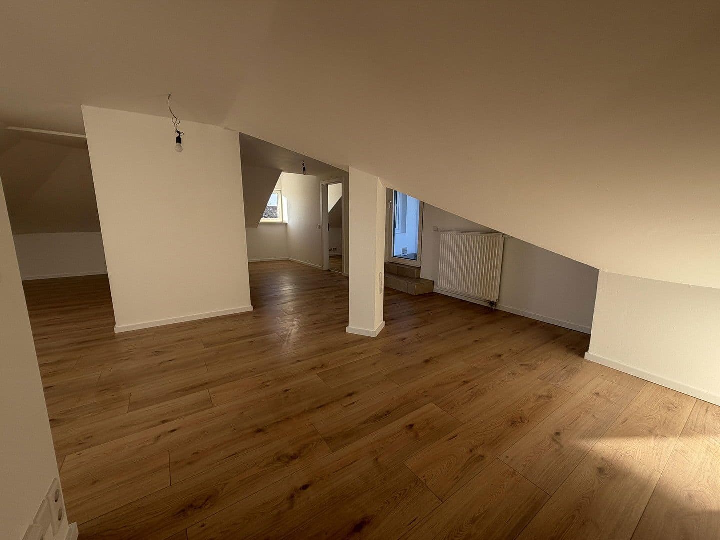Pronájem bytu 4+1 119 m², Pirckheimerstraße, Nürnberg, Bavorsko Pronájem bytu 4+1 119 m², Pirckheimerstraße, Nürnberg, Bavorsko