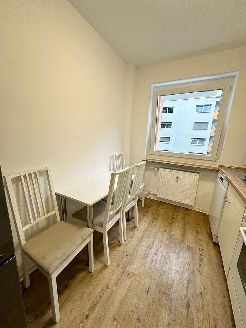 Pronájem bytu 110 m², Euler-Chelpin-Str, Augsburg, Bavorsko Pronájem bytu 110 m², Euler-Chelpin-Str, Augsburg, Bavorsko