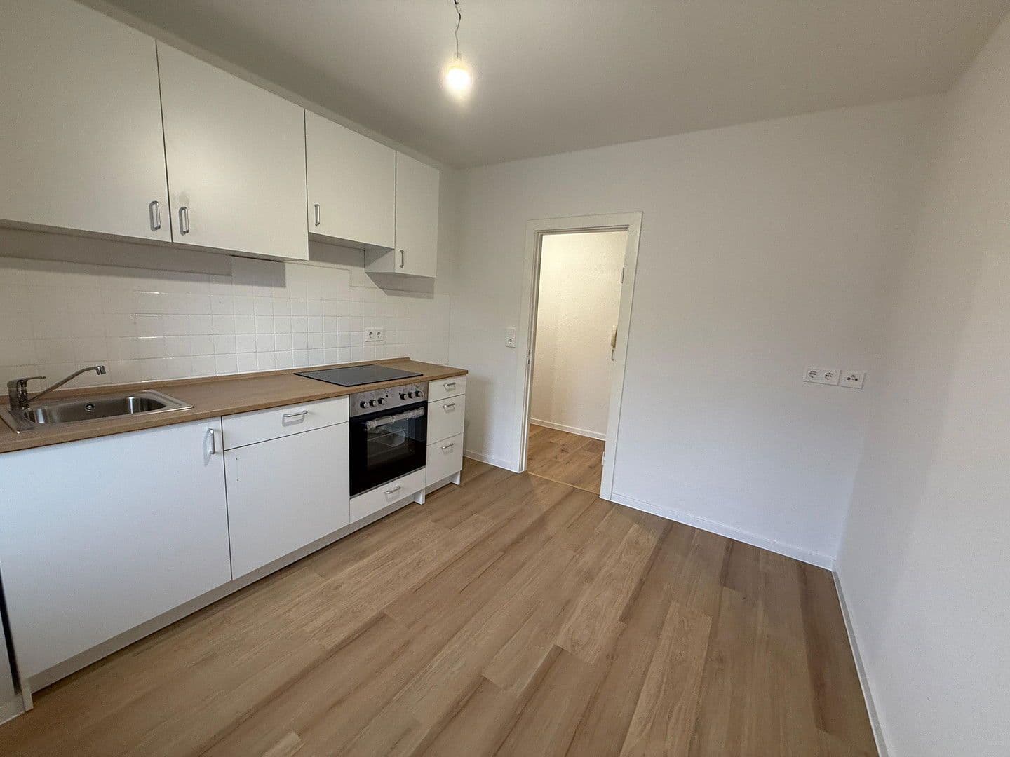 Pronájem bytu 1+1 40 m², Neumünster, Šlesvicko-Holštýnsko Pronájem bytu 1+1 40 m², Neumünster, Šlesvicko-Holštýnsko