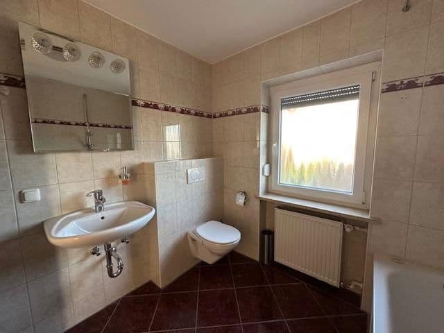 Pronájem bytu 3+1 95 m², Brunnthal, Bavorsko Pronájem bytu 3+1 95 m², Brunnthal, Bavorsko