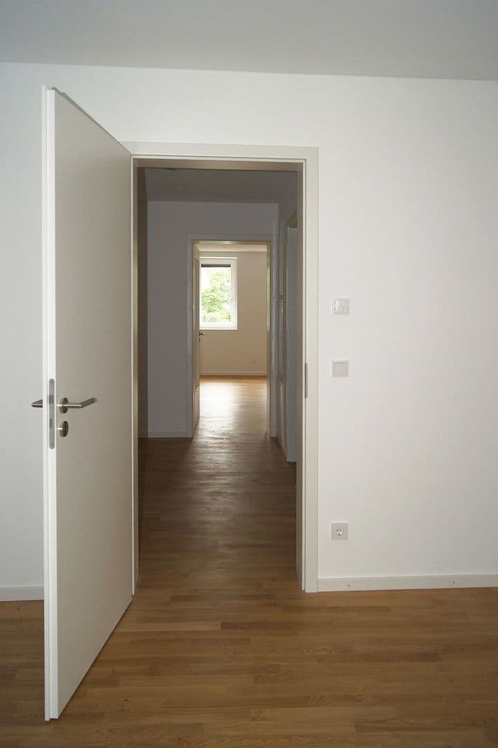 Pronájem bytu 2+1 44 m², Nordendstrasse 34, München, Bavorsko Pronájem bytu 2+1 44 m², Nordendstrasse 34, München, Bavorsko