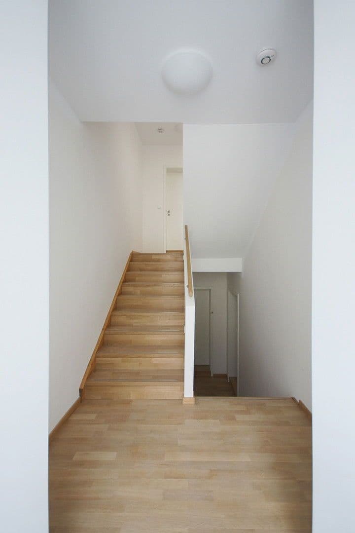 Pronájem bytu 2+1 44 m², Nordendstrasse 34, München, Bavorsko Pronájem bytu 2+1 44 m², Nordendstrasse 34, München, Bavorsko