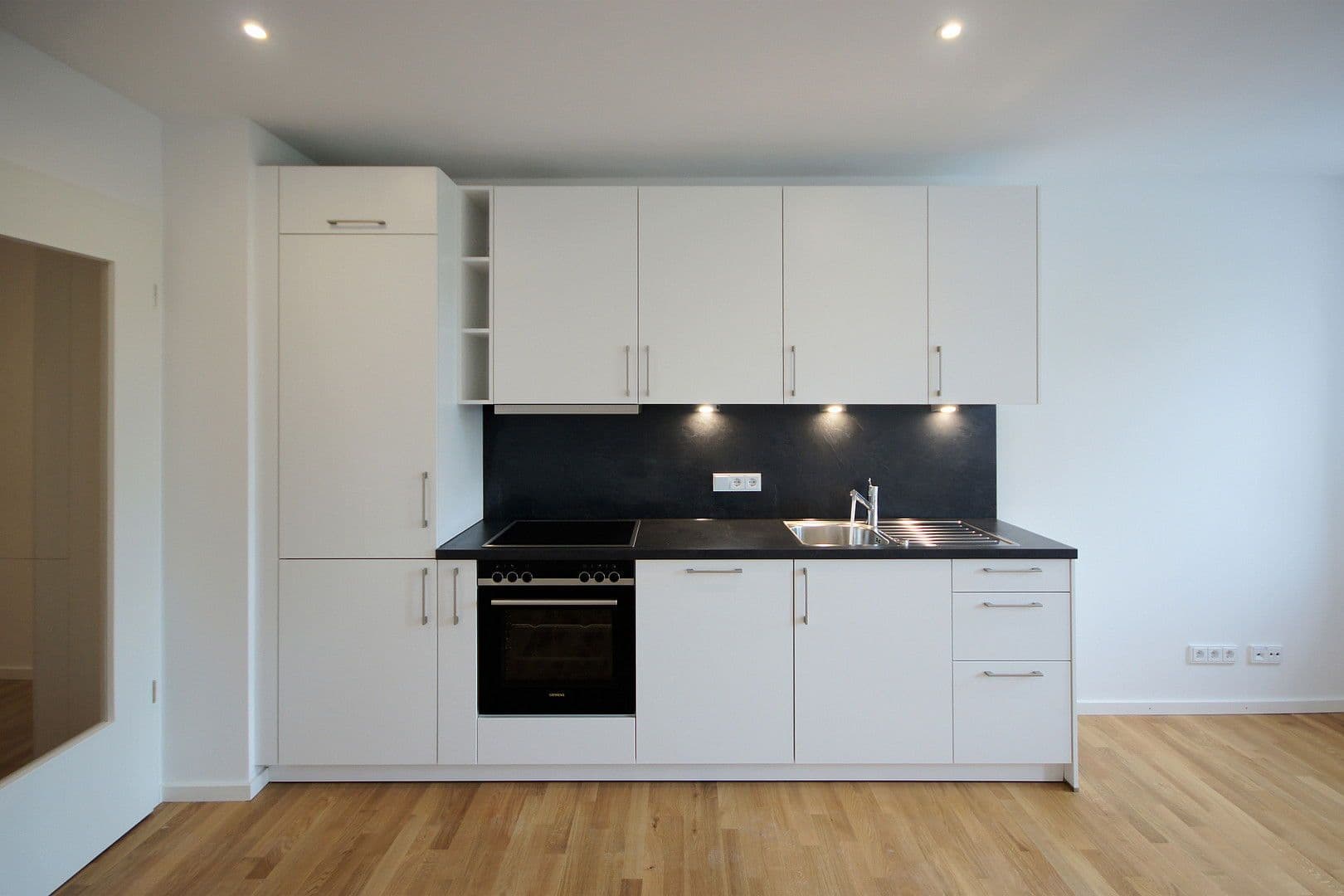 Pronájem bytu 2+1 44 m², Nordendstrasse 34, München, Bavorsko Pronájem bytu 2+1 44 m², Nordendstrasse 34, München, Bavorsko