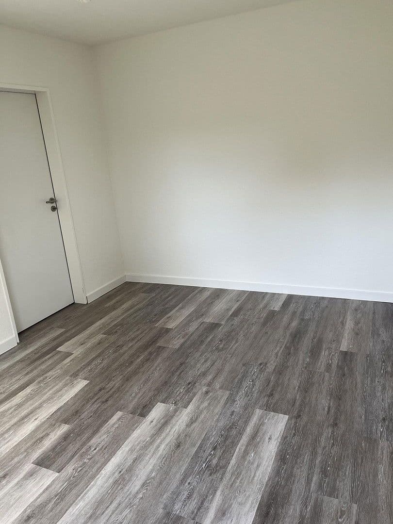 Pronájem bytu 2+1 34 m², Gartenstraße 56, Eschweiler, Severní Porýní-Vestfálsko Pronájem bytu 2+1 34 m², Gartenstraße 56, Eschweiler, Severní Porýní-Vestfálsko