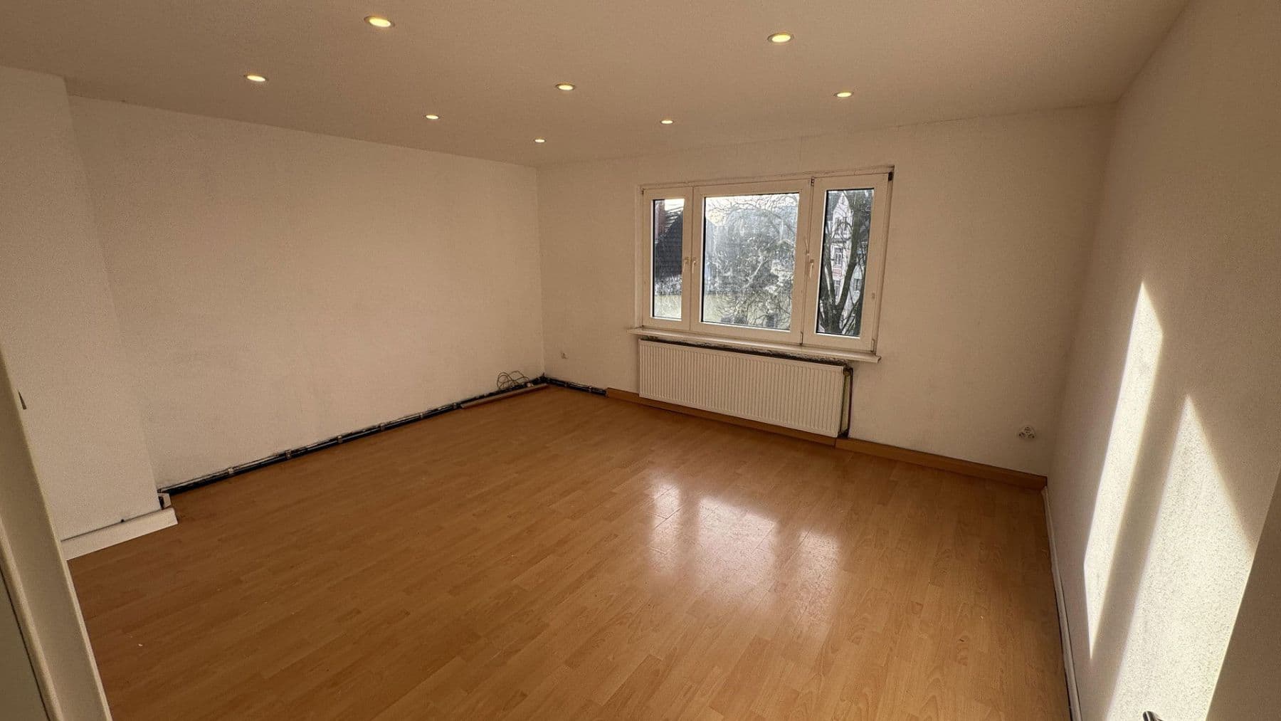 Pronájem bytu 3+1 64 m², Moers, Severní Porýní-Vestfálsko Pronájem bytu 3+1 64 m², Moers, Severní Porýní-Vestfálsko