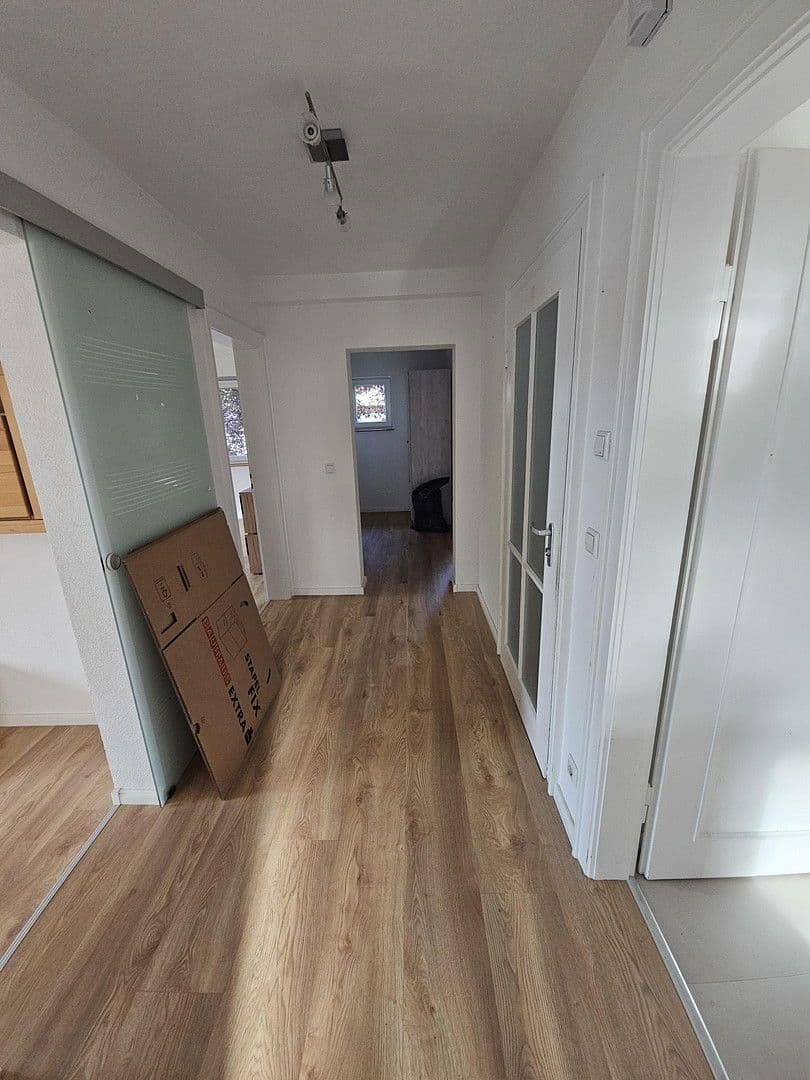 Prodej domu 200 m², pozemek 670 m², Villingen-Schwenningen, Bádensko-Württembersko Prodej domu 200 m², pozemek 670 m², Villingen-Schwenningen, Bádensko-Württembersko