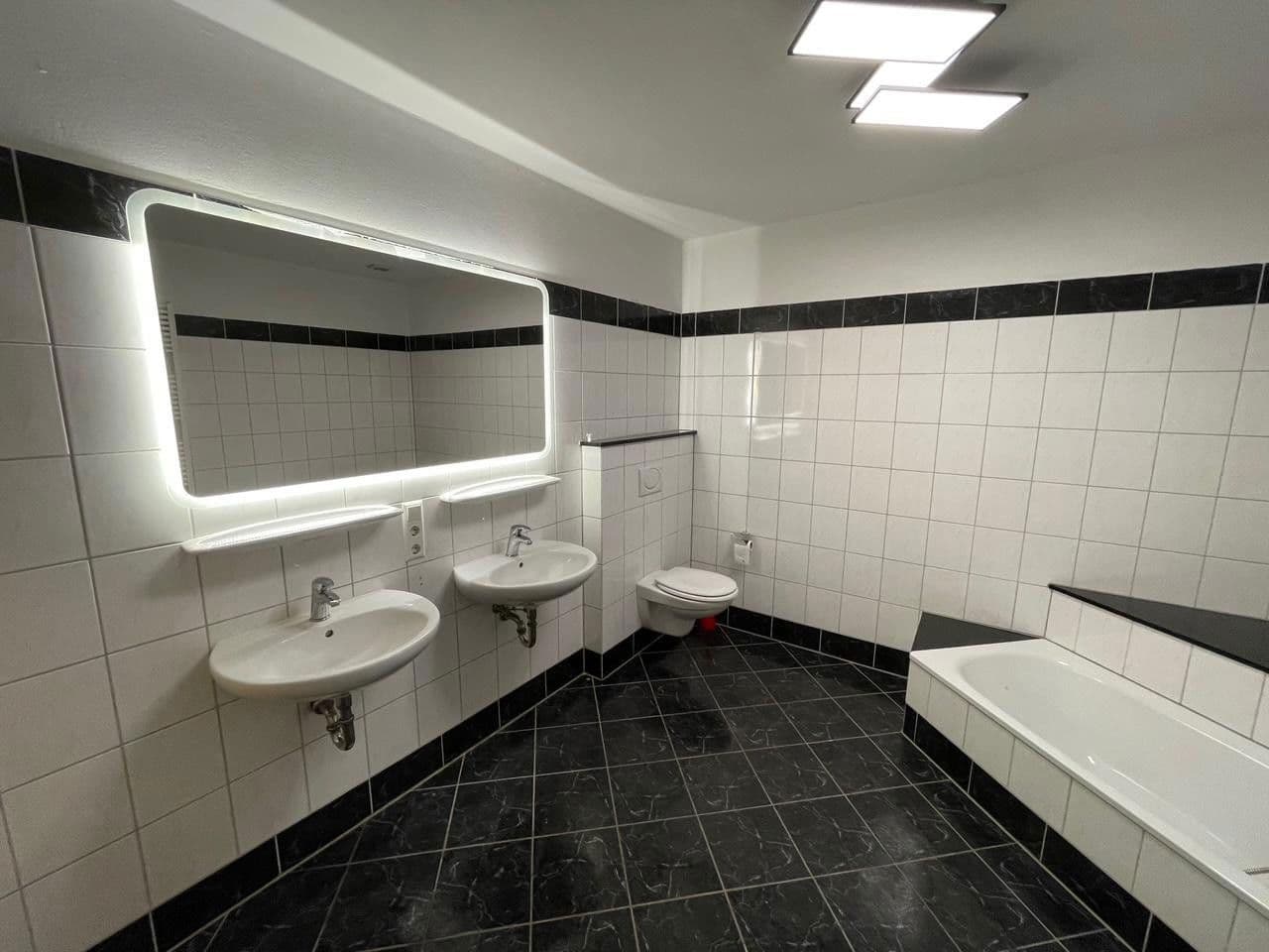 Pronájem bytu 3+1 98 m², Bremer Straße 2, Löningen, Dolní Sasko Pronájem bytu 3+1 98 m², Bremer Straße 2, Löningen, Dolní Sasko