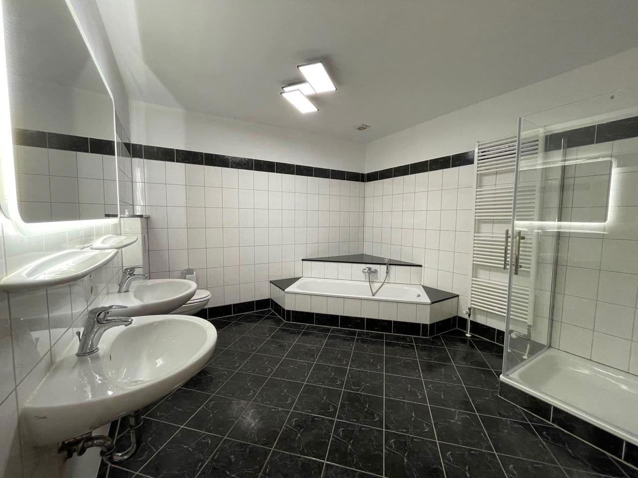 Pronájem bytu 3+1 98 m², Bremer Straße 2, Löningen, Dolní Sasko Pronájem bytu 3+1 98 m², Bremer Straße 2, Löningen, Dolní Sasko