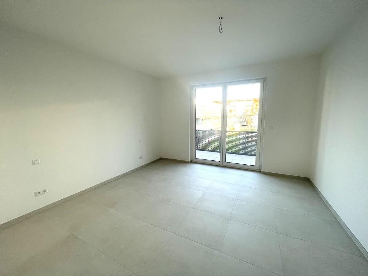 Pronájem bytu 2+1 87 m², Geranienstraße 21, Karlsruhe, Bádensko-Württembersko Pronájem bytu 2+1 87 m², Geranienstraße 21, Karlsruhe, Bádensko-Württembersko