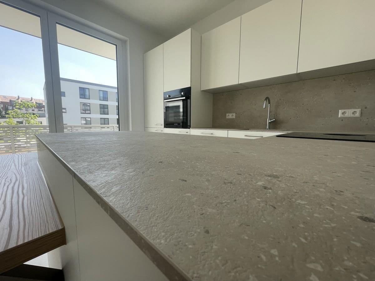 Pronájem bytu 2+1 87 m², Geranienstraße 21, Karlsruhe, Bádensko-Württembersko Pronájem bytu 2+1 87 m², Geranienstraße 21, Karlsruhe, Bádensko-Württembersko