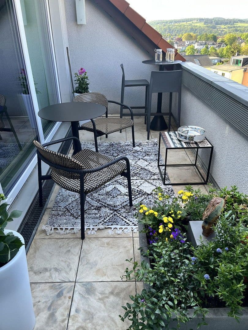 Prodej bytu 5+1 143 m², Essen, Severní Porýní-Vestfálsko Prodej bytu 5+1 143 m², Essen, Severní Porýní-Vestfálsko