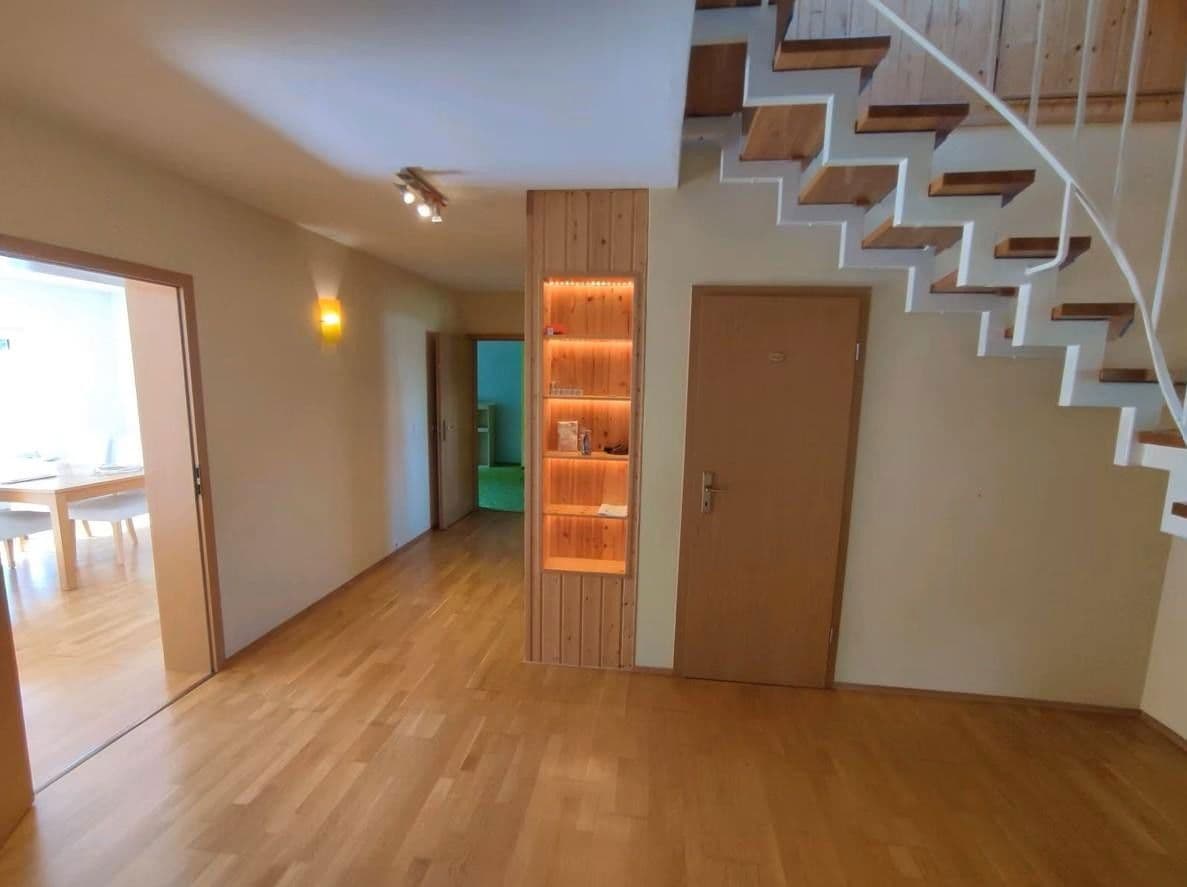 Prodej domu 202 m², pozemek 1.194 m², Halsbrücke, Sasko Prodej domu 202 m², pozemek 1.194 m², Halsbrücke, Sasko