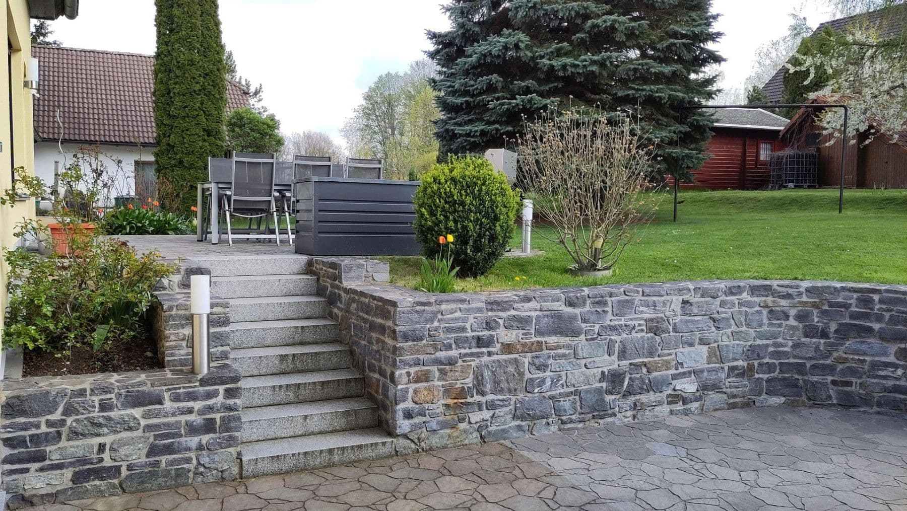 Prodej domu 202 m², pozemek 1.194 m², Halsbrücke, Sasko Prodej domu 202 m², pozemek 1.194 m², Halsbrücke, Sasko