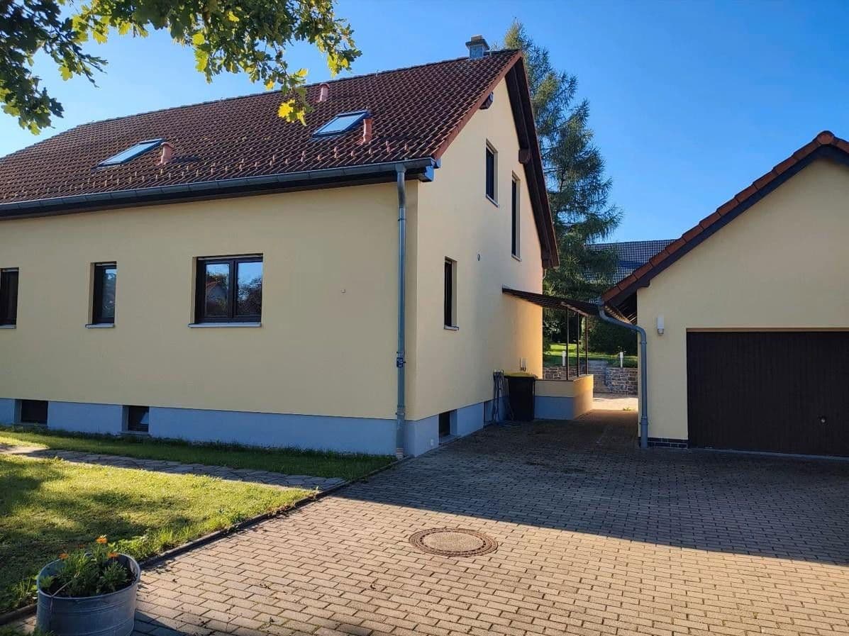 Prodej domu 202 m², pozemek 1.194 m², Halsbrücke, Sasko Prodej domu 202 m², pozemek 1.194 m², Halsbrücke, Sasko