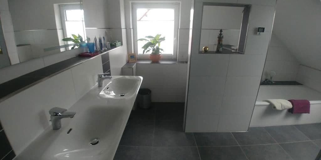 Prodej domu 202 m², pozemek 1.194 m², Halsbrücke, Sasko Prodej domu 202 m², pozemek 1.194 m², Halsbrücke, Sasko