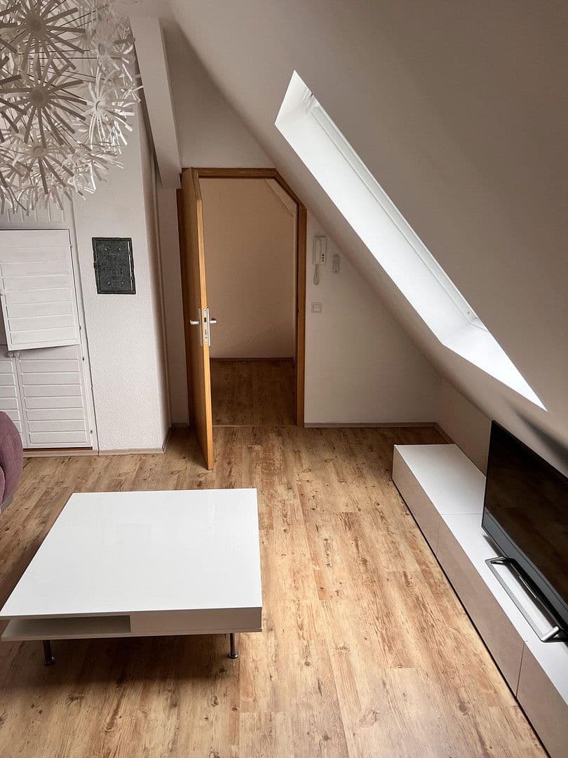 Pronájem bytu 2+1 70 m², Ziegelsteige 18, Mosbach, Bádensko-Württembersko Pronájem bytu 2+1 70 m², Ziegelsteige 18, Mosbach, Bádensko-Württembersko