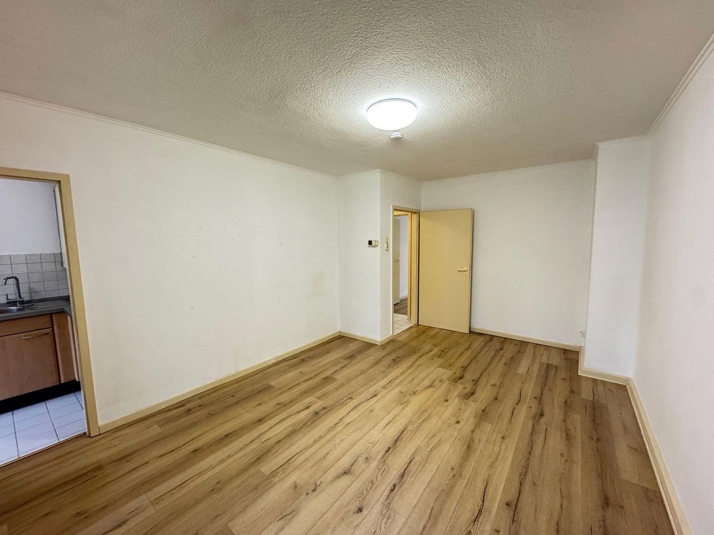 Pronájem bytu 2+1 50 m², Moers, Severní Porýní-Vestfálsko Pronájem bytu 2+1 50 m², Moers, Severní Porýní-Vestfálsko