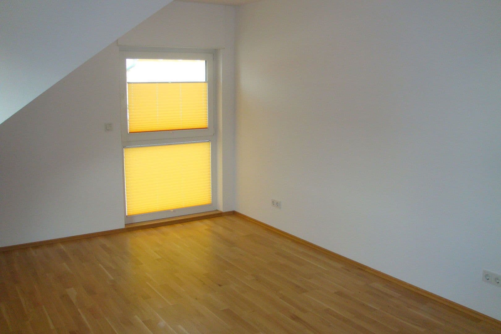 Pronájem bytu 4+kk 135 m², Erzhausen, Hessen Pronájem bytu 4+kk 135 m², Erzhausen, Hessen