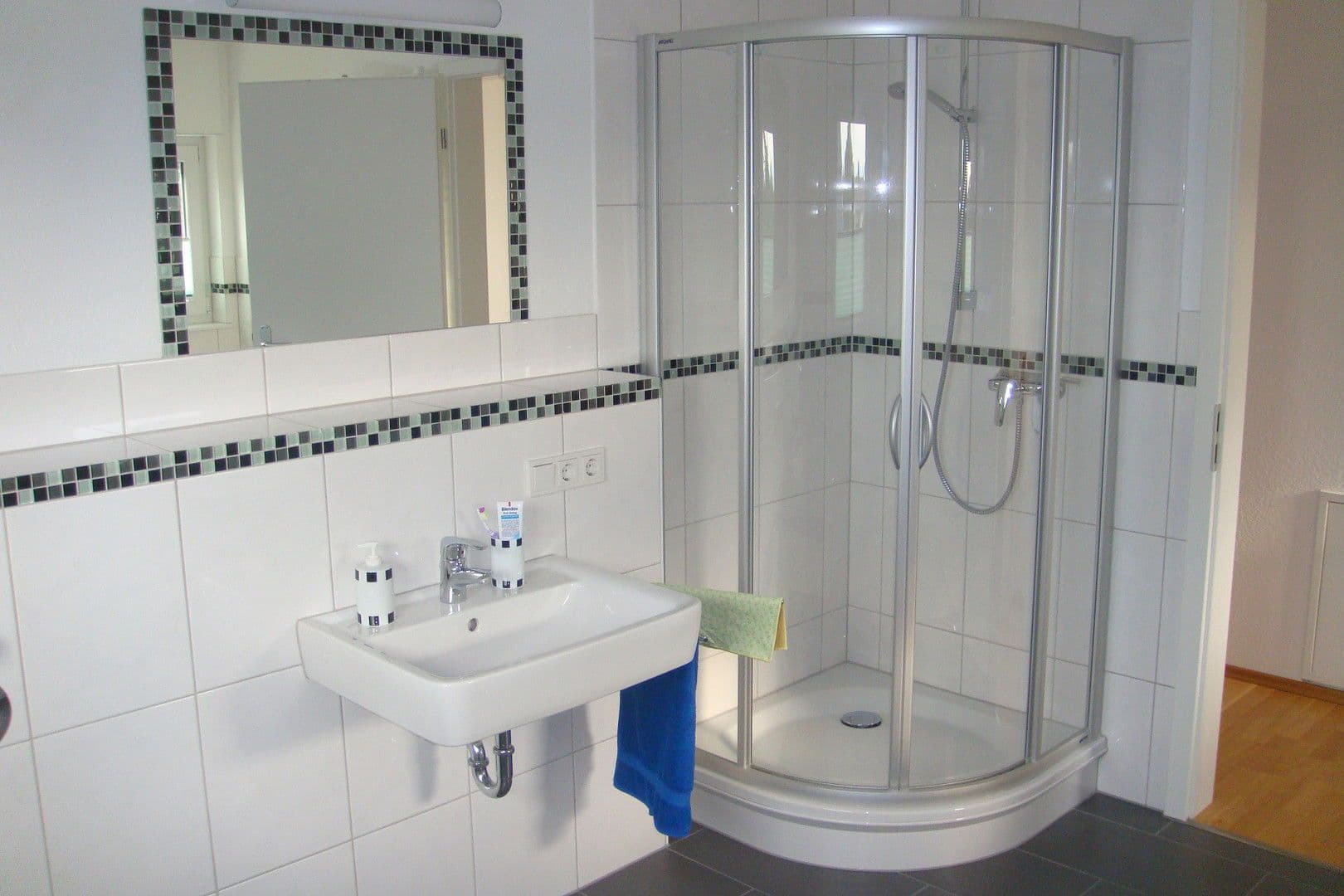 Pronájem bytu 4+kk 135 m², Erzhausen, Hessen Pronájem bytu 4+kk 135 m², Erzhausen, Hessen