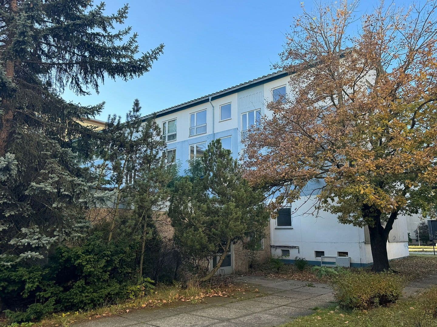 Prodej domu 1.575 m², pozemek 2.457 m², Erich Weinert Straße 2-6, Hoyerswerda - Wojerecy, Sasko Prodej domu 1.575 m², pozemek 2.457 m², Erich Weinert Straße 2-6, Hoyerswerda - Wojerecy, Sasko