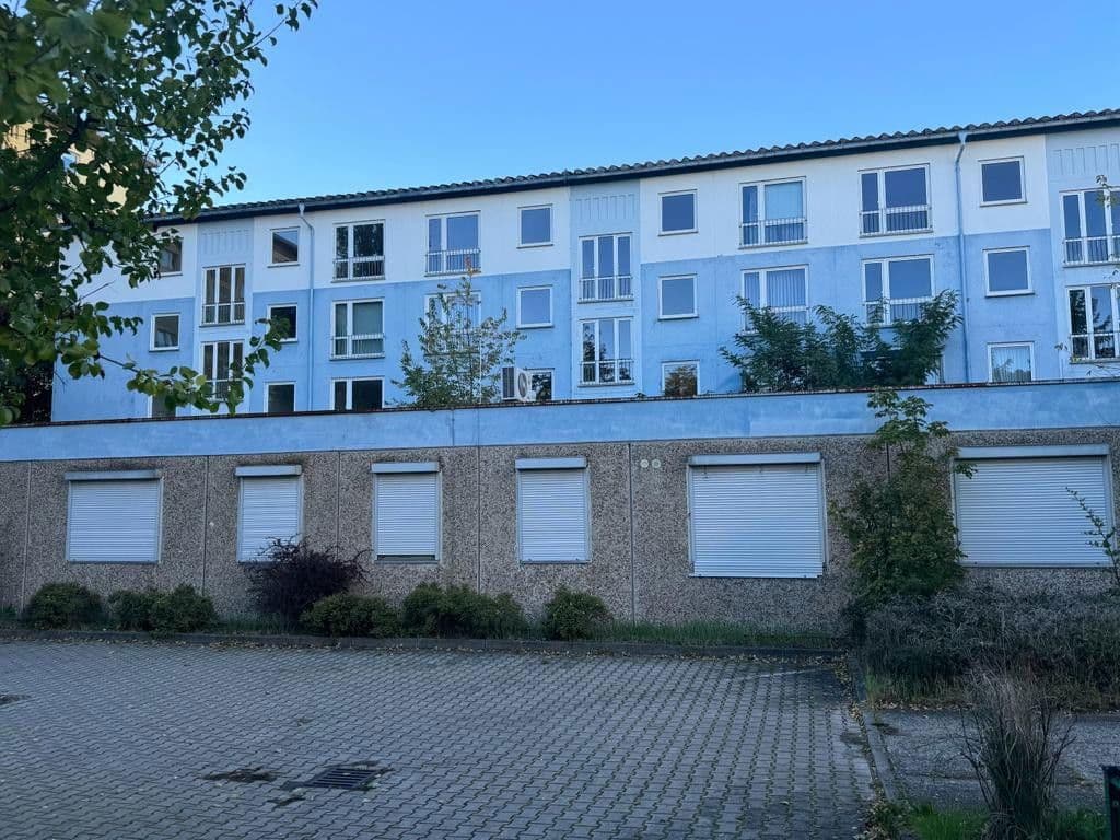 Prodej domu 1.575 m², pozemek 2.457 m², Erich Weinert Straße 2-6, Hoyerswerda - Wojerecy, Sasko Prodej domu 1.575 m², pozemek 2.457 m², Erich Weinert Straße 2-6, Hoyerswerda - Wojerecy, Sasko