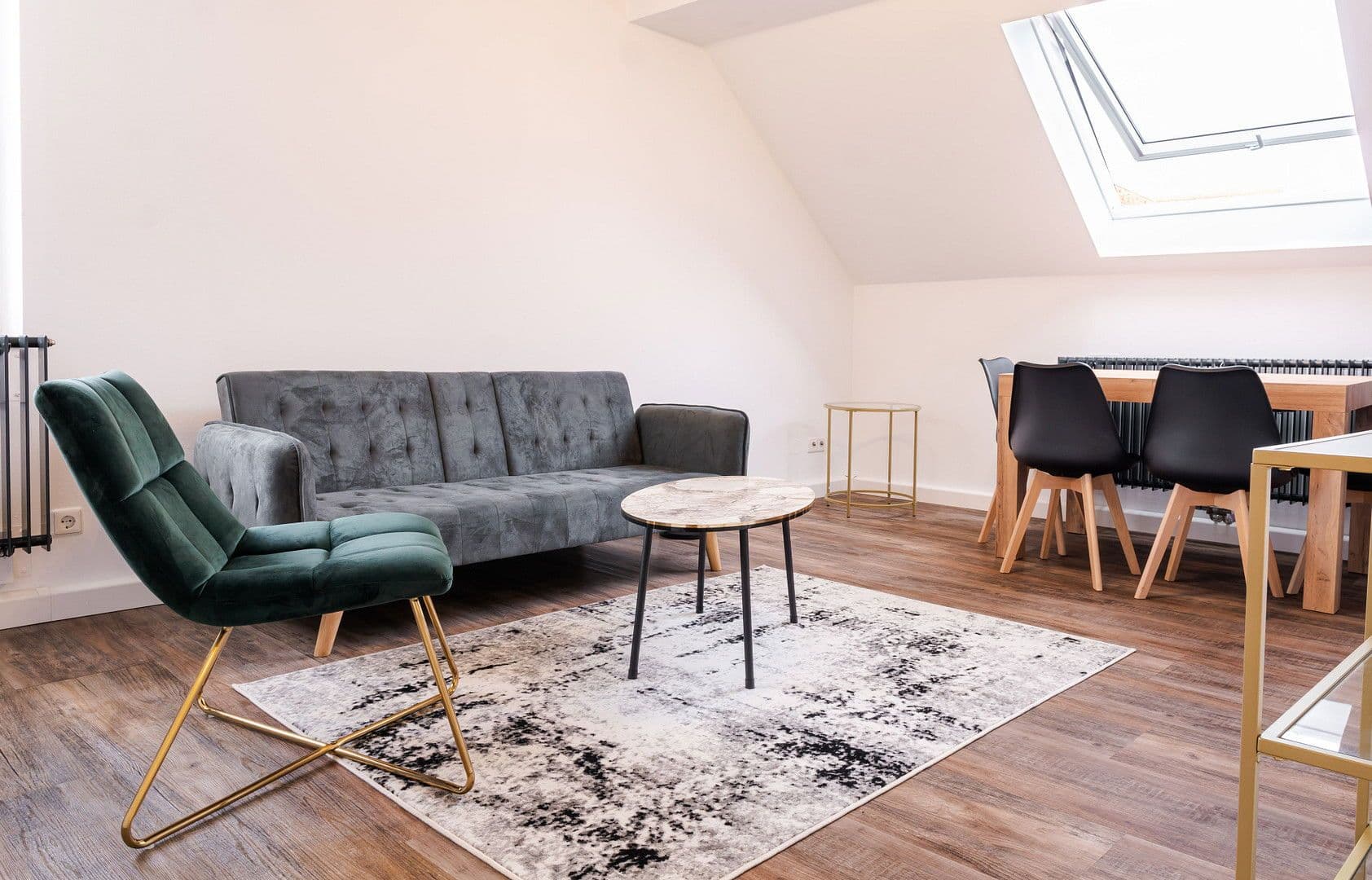 Pronájem bytu 3+kk 75 m², Pestalozzistr.15/3, Heilbronn, Bádensko-Württembersko Pronájem bytu 3+kk 75 m², Pestalozzistr.15/3, Heilbronn, Bádensko-Württembersko