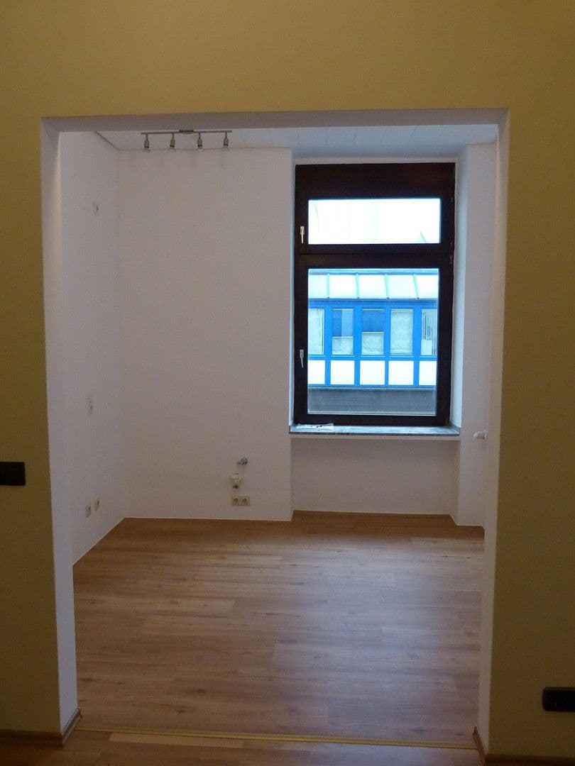 Pronájem bytu 3+1 125 m², Koblenz, Porýní-Falc Pronájem bytu 3+1 125 m², Koblenz, Porýní-Falc