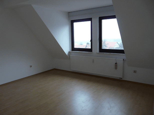 Pronájem domu 230 m², pozemek 3.500 m², Kombergstraße 16, Meißner, Hessen Pronájem domu 230 m², pozemek 3.500 m², Kombergstraße 16, Meißner, Hessen