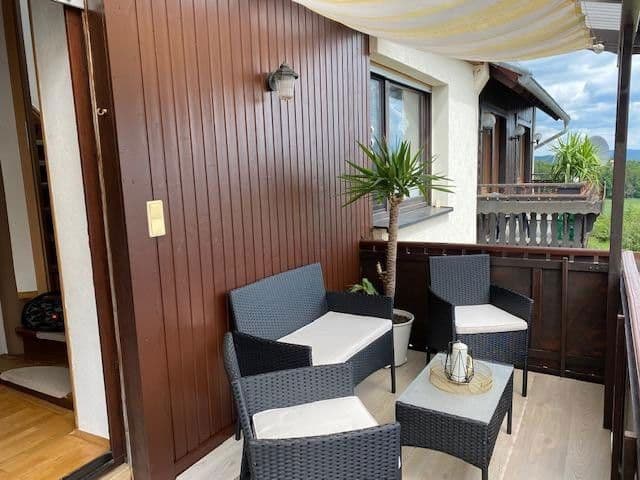 Pronájem domu 230 m², pozemek 3.500 m², Kombergstraße 16, Meißner, Hessen Pronájem domu 230 m², pozemek 3.500 m², Kombergstraße 16, Meißner, Hessen