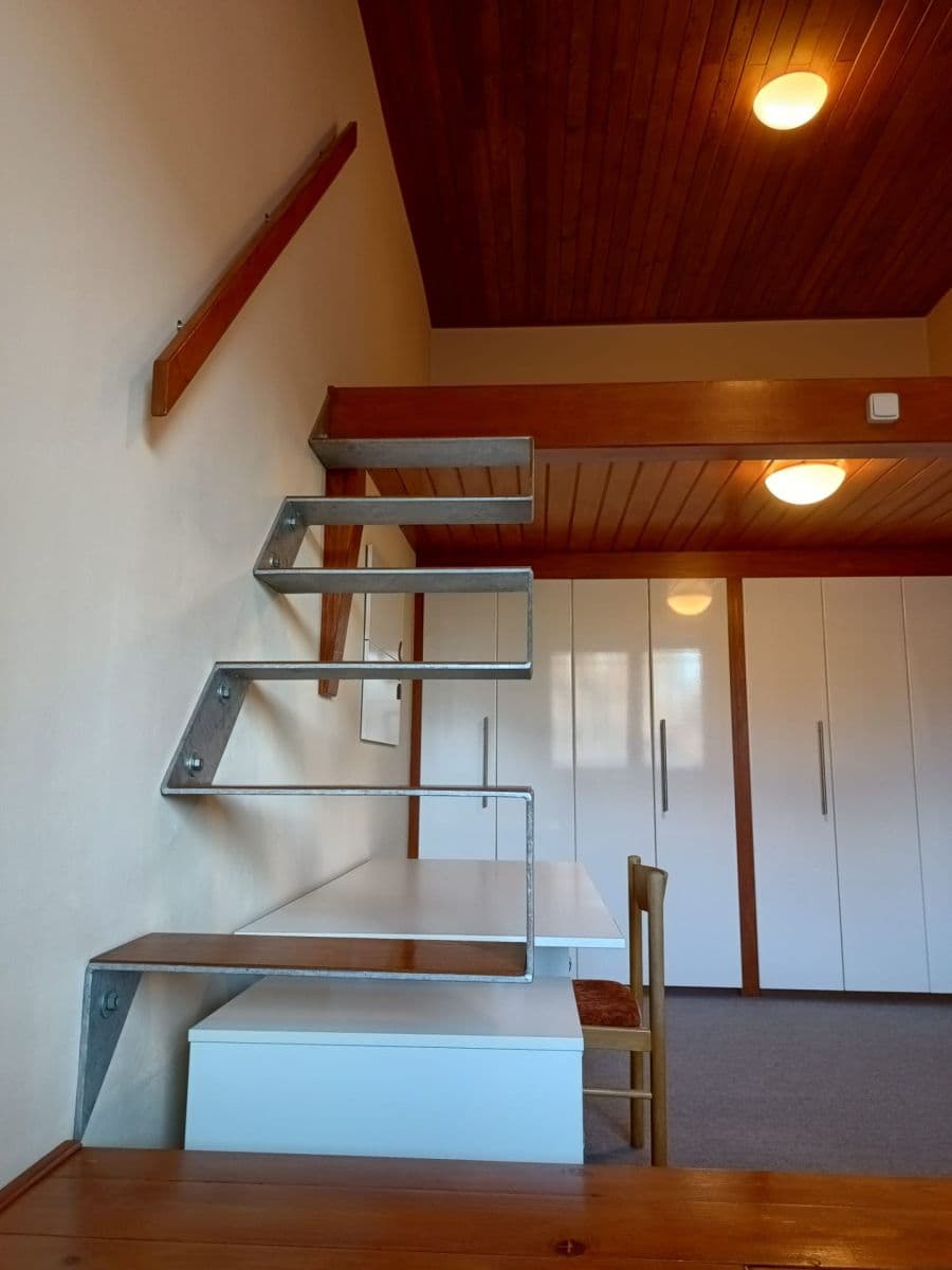 Pronájem bytu 1+1 37 m², Štúrova, Praha, Praha Pronájem bytu 1+1 37 m², Štúrova, Praha, Praha