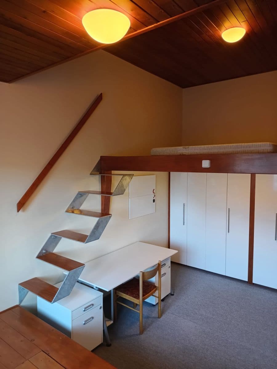 Pronájem bytu 1+1 37 m², Štúrova, Praha, Praha Pronájem bytu 1+1 37 m², Štúrova, Praha, Praha