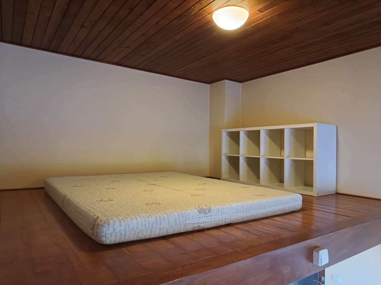 Pronájem bytu 1+1 37 m², Štúrova, Praha, Praha Pronájem bytu 1+1 37 m², Štúrova, Praha, Praha